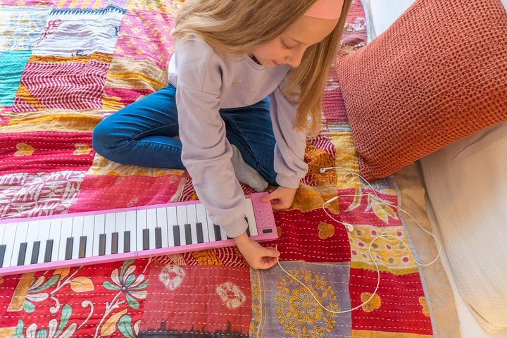 Carry-On Tragbares Pink Klappbares Digitalpiano Mit 88 Tasten von Blackstar, USB-MIDI-Controller mit