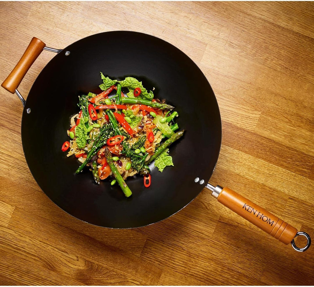 Ken Hom Wok 35 cm antihaftbeschichtet aus Karbonstahl mit Gegengriff - Wok Set inkl. Dampfkorb 20 cm