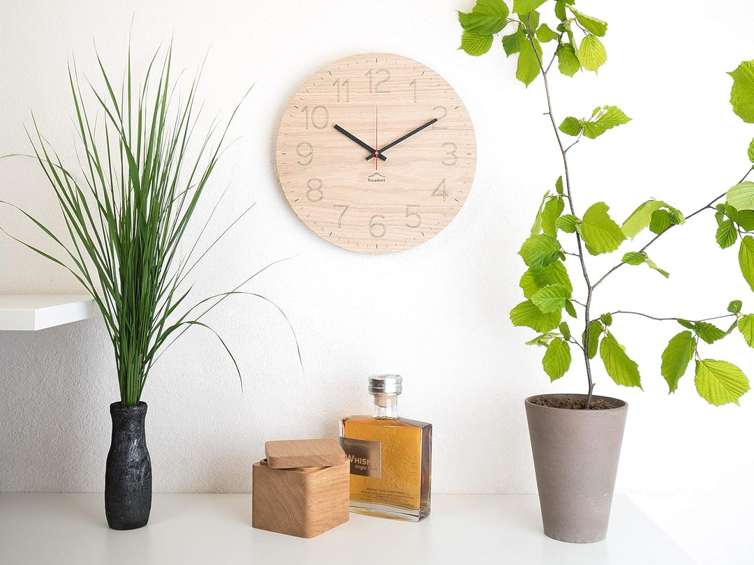 huamet Wanduhr Holz Eiche astig mit arabischen Zahlen Ziffern, runde Design Holzwanduhr, geräuschlos