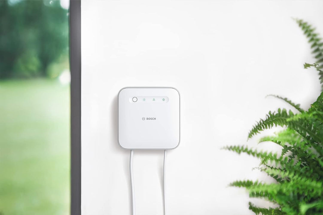 Bosch Smart Home Heizen und Komfort-Set, 3X Heizkörperthermostat II, 2X Tür-/Fensterkontakt II, 1x C