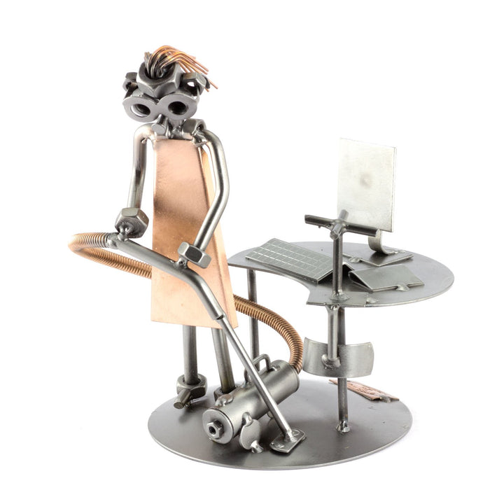Steelman24 I Schraubenmännchen Putzfrau Mit Staubsauger I Made in Germany I Handarbeit I Geschenkide