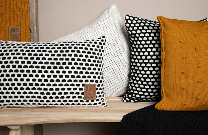KNIT FACTORY - Maxx Kissen - Schwarz - 50x50 cm 50x50 cm Schwarz, 50x50 cm Schwarz