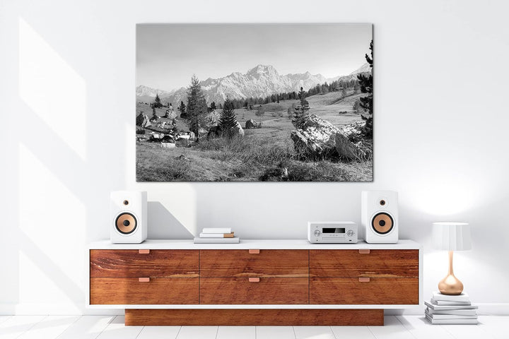 die Dolomiten in herbstlichen Farben Format: 80x60 als Leinwand, Effekt: Schwarz&Weiss, Motiv fertig