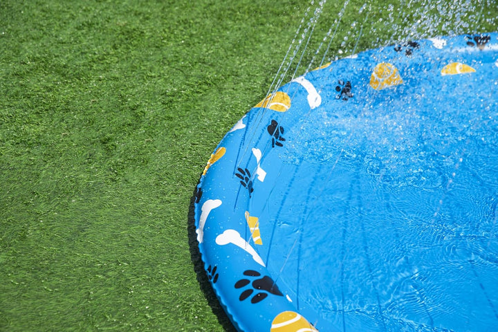 Bestway Wassermatte Pfote für Haustiere, Ø 147 cm, rutschfeste Oberfläche, Wassersprinkler, Gartensc