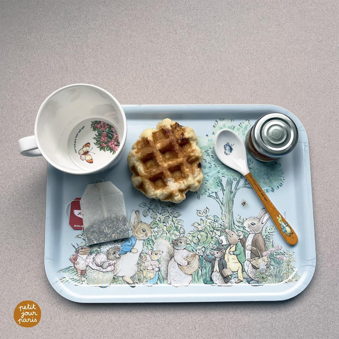 Stein Kaninchen – Tablett aus Holz – Peter Rabbit – Kleiner Tag Paris – 20 x 27 cm.