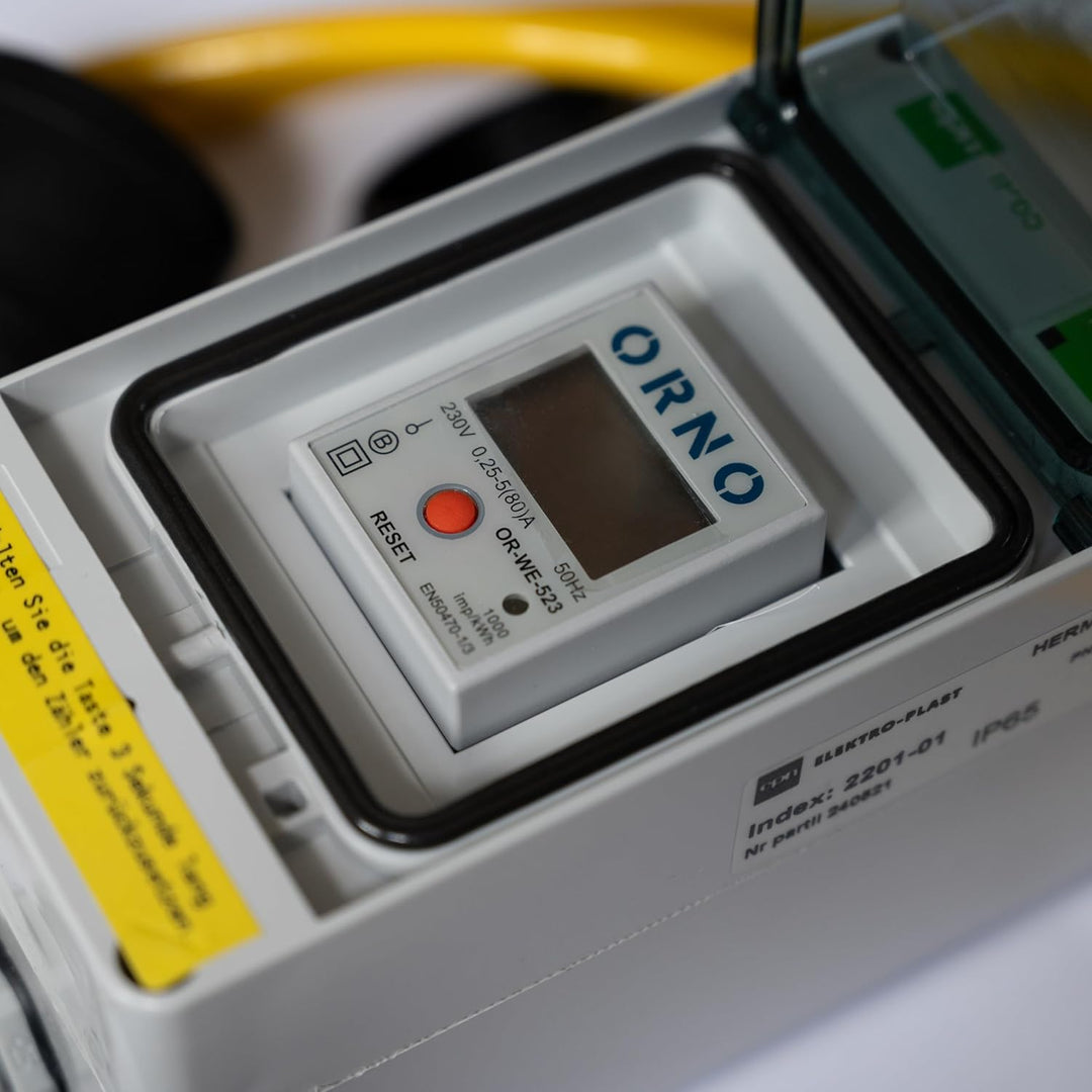 NAKA Stromzähler 16A Mobiler Digital Zwischenstecker Box Schuko Stecker Und Kupplung 1,5m 230V MID G