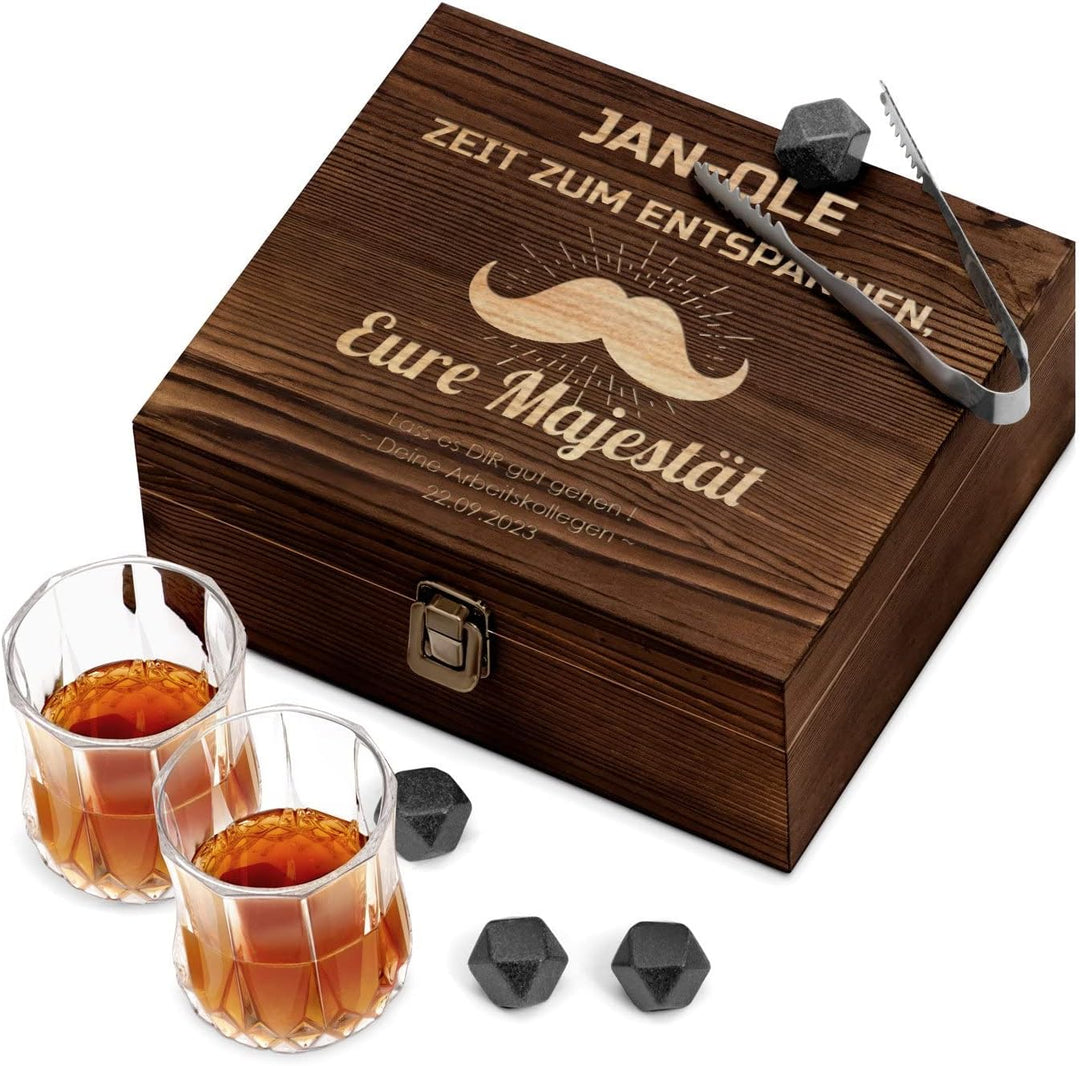 Maverton Whisky Steine Set - in Holzbox mit Gravur - 8 Eiswürfel + 2 Whisky Gläser - wiederverwendba