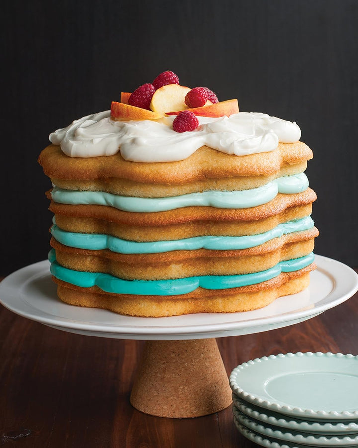 Nordic Ware Backform " Celebration Layers Cake ", Aluminium, Weiss, 23,8 x 23,8 x 3,5 cm, 1 Einheite
