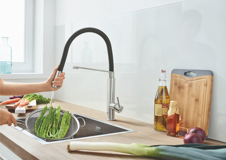 GROHE Feel - Einhand-Spültischarmatur (Profi-Brause, Schwenkbereich 360°), supersteel, 31489DC0
