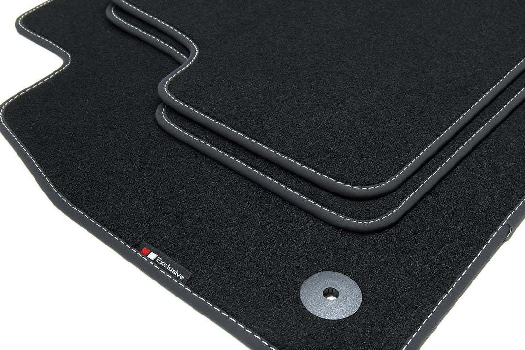 teileplus24 EF204 Fussmatten Gummimatten Exclusive-line Design kompatibel mit VW Passat B6 B7 Varian