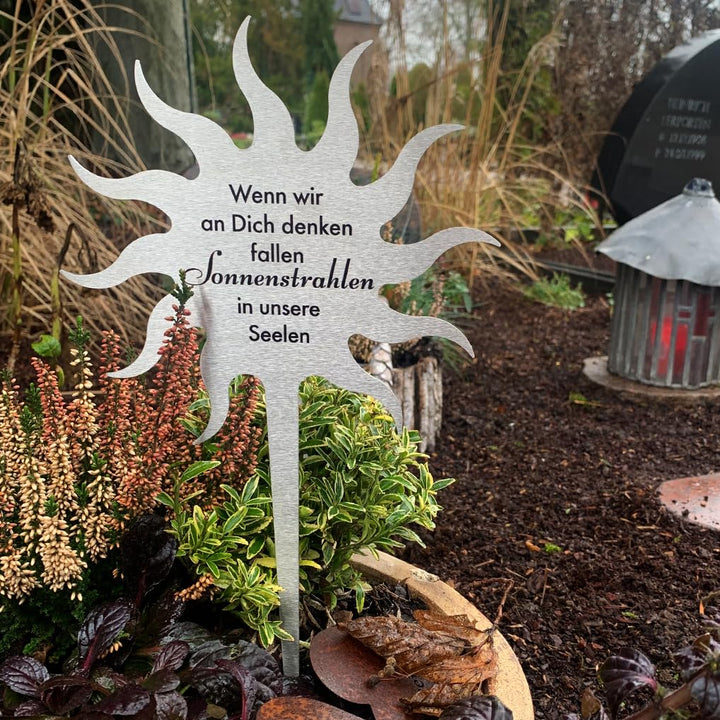 Fritz Cox® Grabstecker Sonne 'Wenn wir an Dich denken, fallen Sonnenstrahlen in unsere Seelen'
