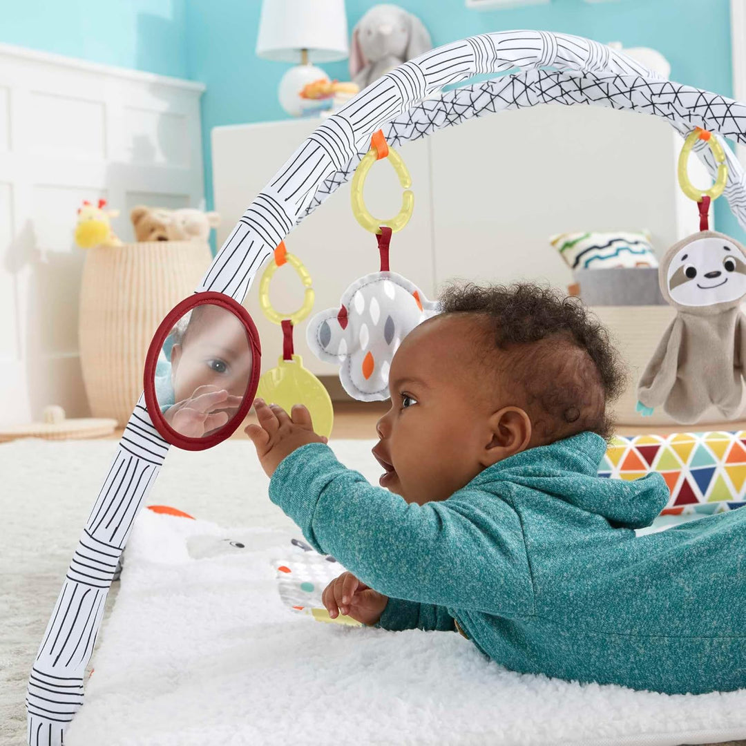 Fisher-Price GKD45 - 5 Sinnes Baby Spieldecke, kuschelig weiche Krabbeldecke mit Sensorik Spielzeug,