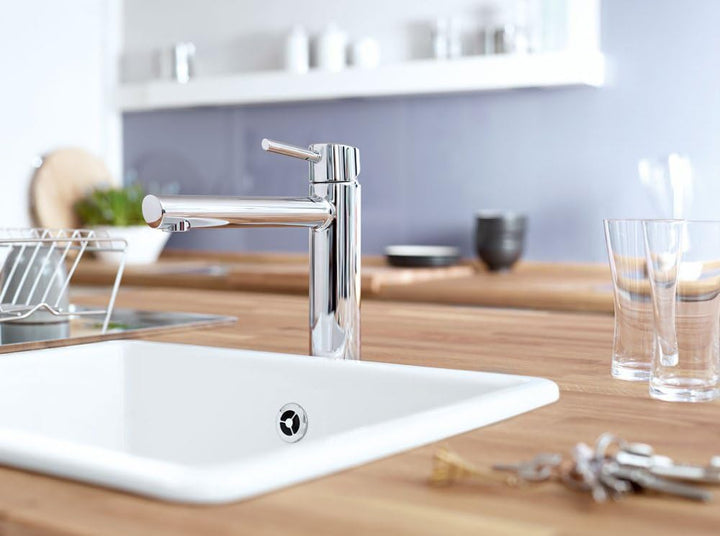 GROHE Concetto Küchenarmatur, mittelhoher Auslauf, Schwenkbereich 140°, Vorfenstermontage 31210001 V
