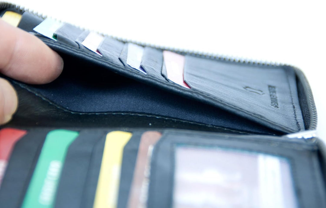 Metall-Reissverschluss Hochqualitäts Weichleder Tasche für Pass, Bordkarte und Karten
