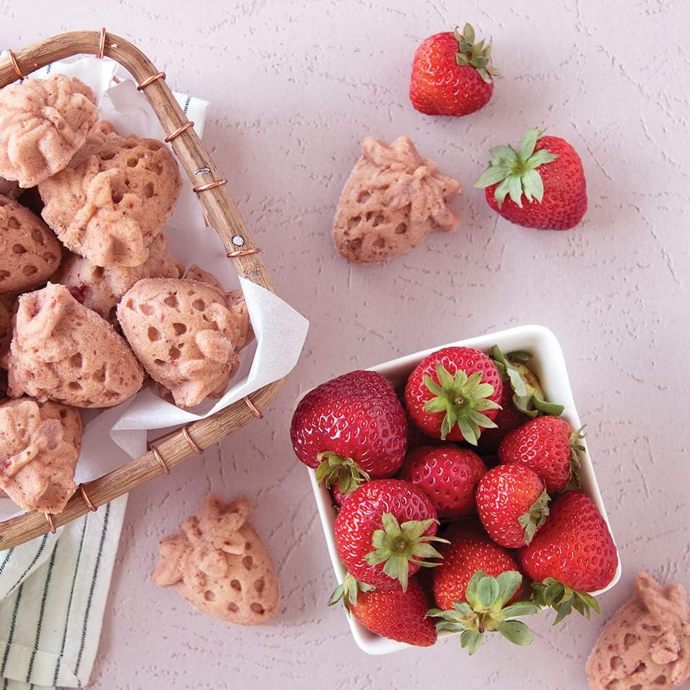 Nordic Ware Strawberry Patch Bites Pfanne, Aluguss Kuchenform mit Obstmotiv, Antihaft-Pfanne, Farbe: