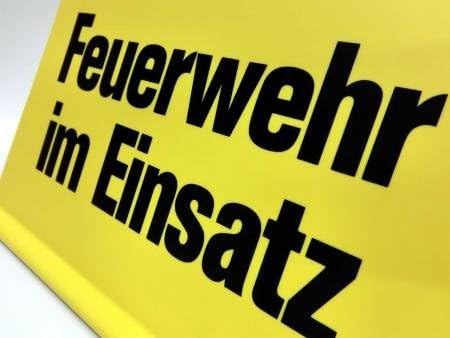 Dachaufsetzer Feuerwehr im Einsatz in gelb/schwarz