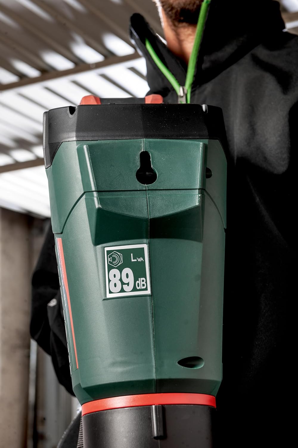 Metabo Akku-Laubbläser LB 18 LTX BL (601607850) 18V, 150 km/h Luftgeschwindigkeit (Tragegurt, gummie