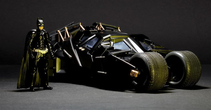 Jada Toys 253215005 The Dark Knight Batmobil, hochdetailiertes 1:24 Modellauto inkl. Batman Figur, C