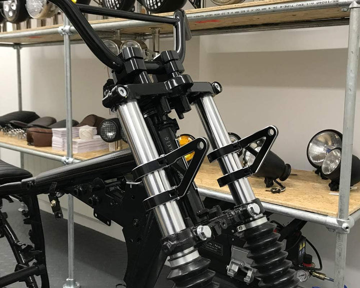 Motorrad Scheinwerfer-Halter mit Kurzen Arme Für Massgefertigt Projekt Motorrad - Schwarz, 58-59mm,