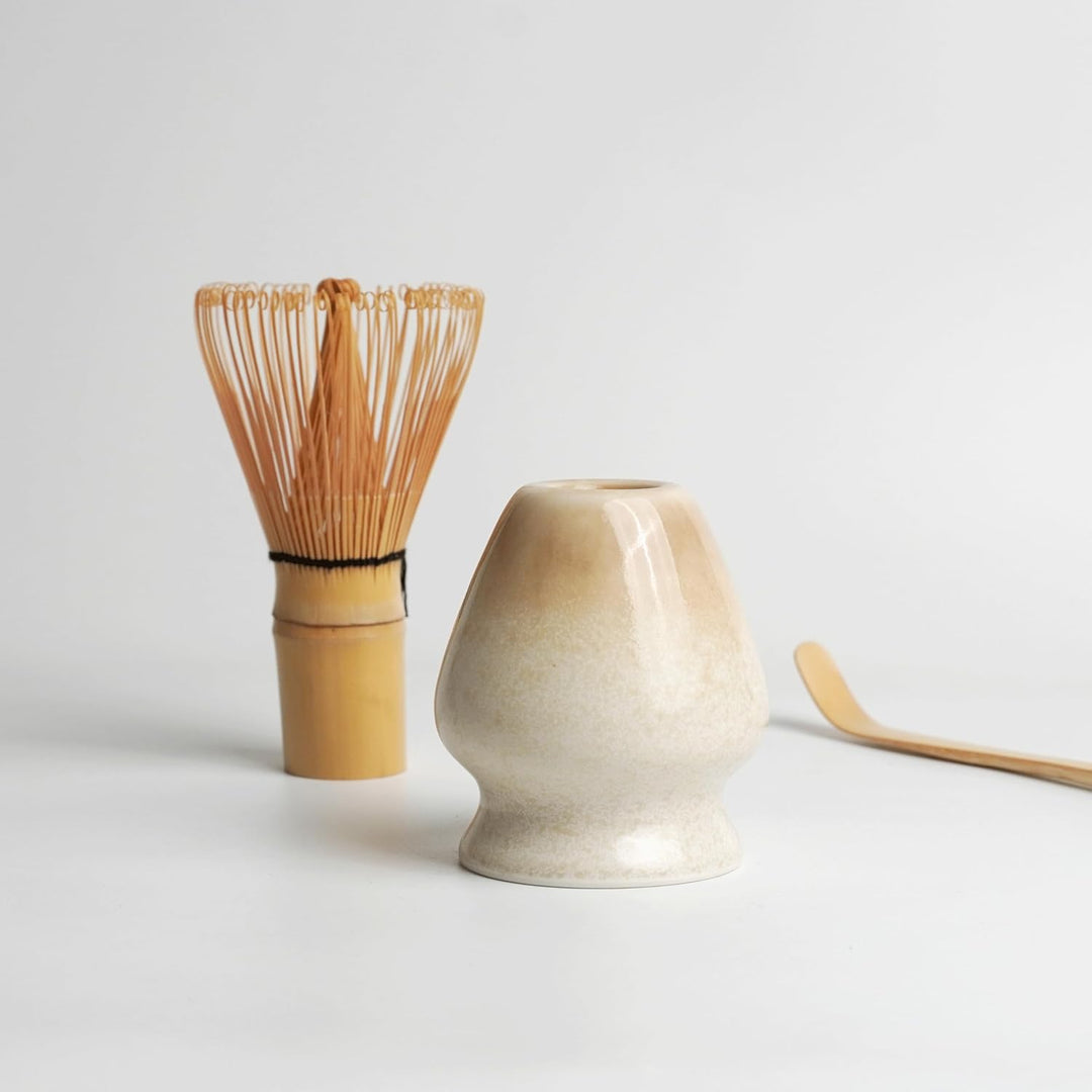 Premium Matcha Set 6-teilig – Exklusives Matcha Tee Set mit Bambus-Chasen (Besen), Beige Keramik-Sch