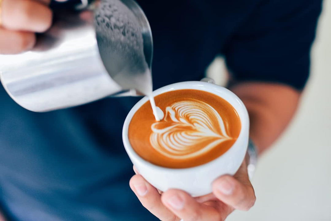 GEFU Milchkännchen BARISTA, 350 ml – Aufschäumkännchen, Barista Zubehör, Milk pitcher, für Milchscha