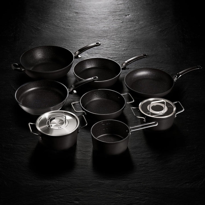 Fissler Adamant/Aluminium-Kochtopf (Ø 18 cm, 2L) Töpfe-beschichtet mit Glas-Deckel, antihaftend - In