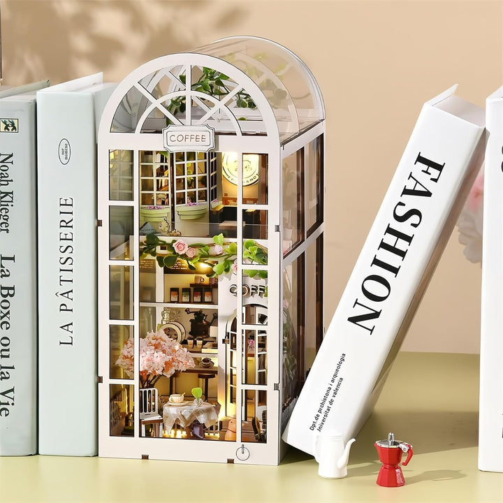 Book Nook Kit, Miniatur Puppenhaus Bücherregal-Einsatz mit LED-Beleuchtung, 3D Holzpuzzle DIY Modell
