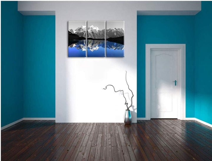 Gewaltige Berge vor Spiegelsee schwarz/weiss 3-Teiler Leinwandbild 120x80 Bild auf Leinwand, XXL rie