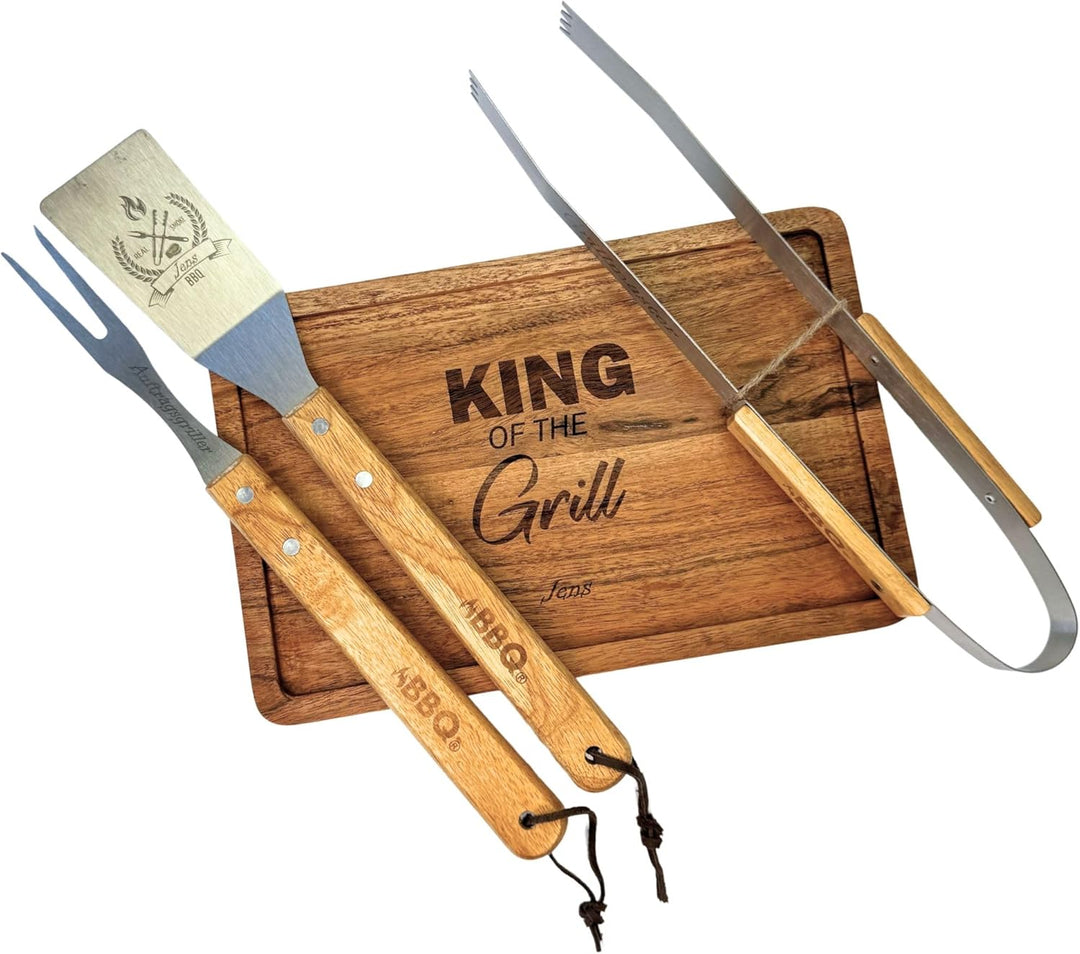 Grill-Set mit Gravur Edelstahl – BBQ Geschenkset OPTIONAL mit Akazienbrett – Grillzubehör für Männer