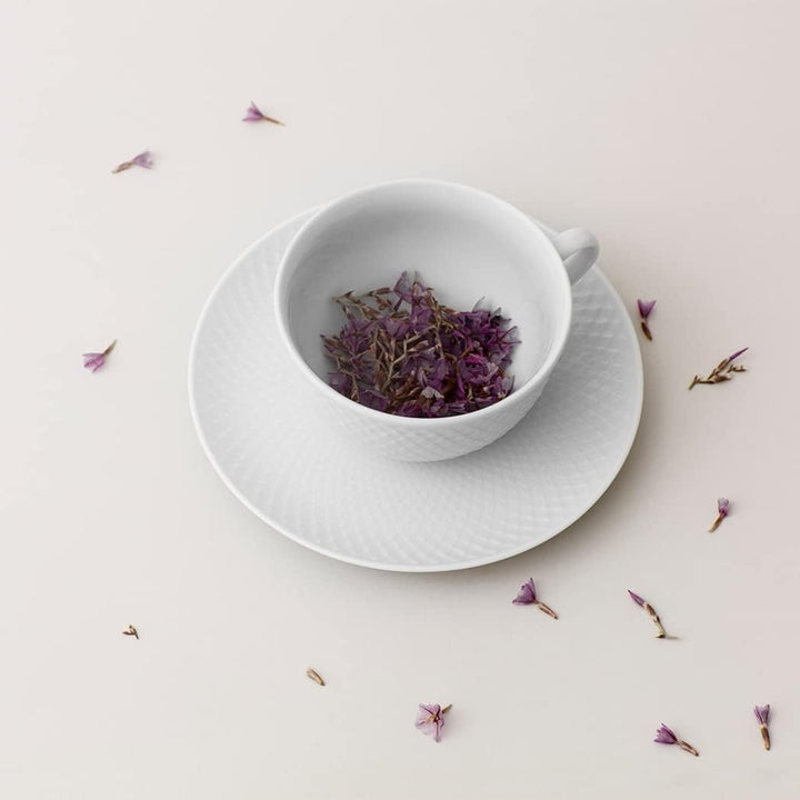 Lyngby Porcelæn Teetasse mit Untertasse 24 cl Rhombe aus Porzellan, Weiss