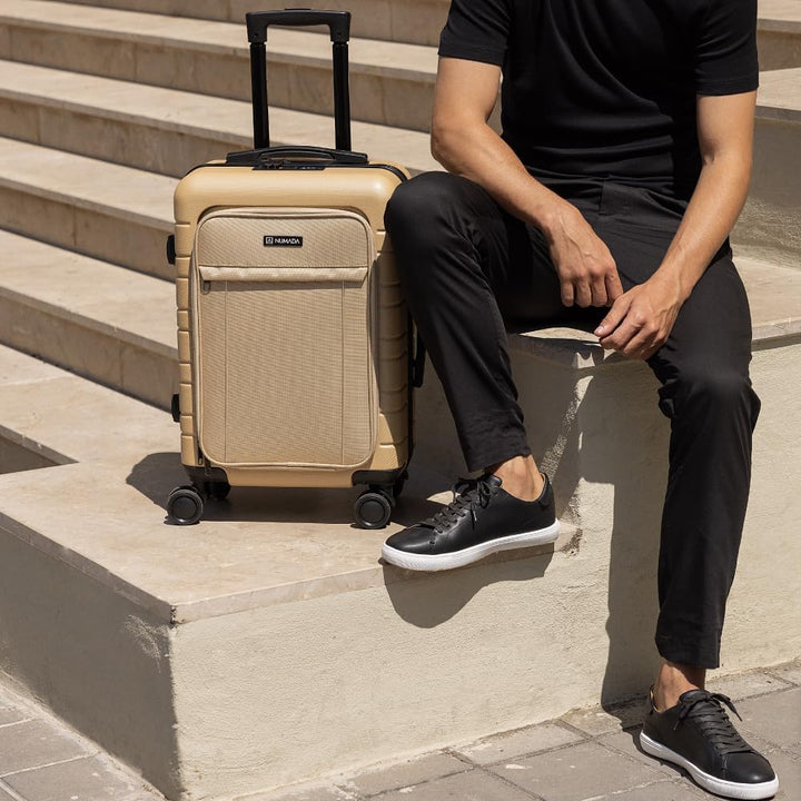 NUMADA – Handgepäck Koffer Trolley ABS PackPro T20 (56x37x22cm) mit TSA-Schloss und 4 Doppelrollen.