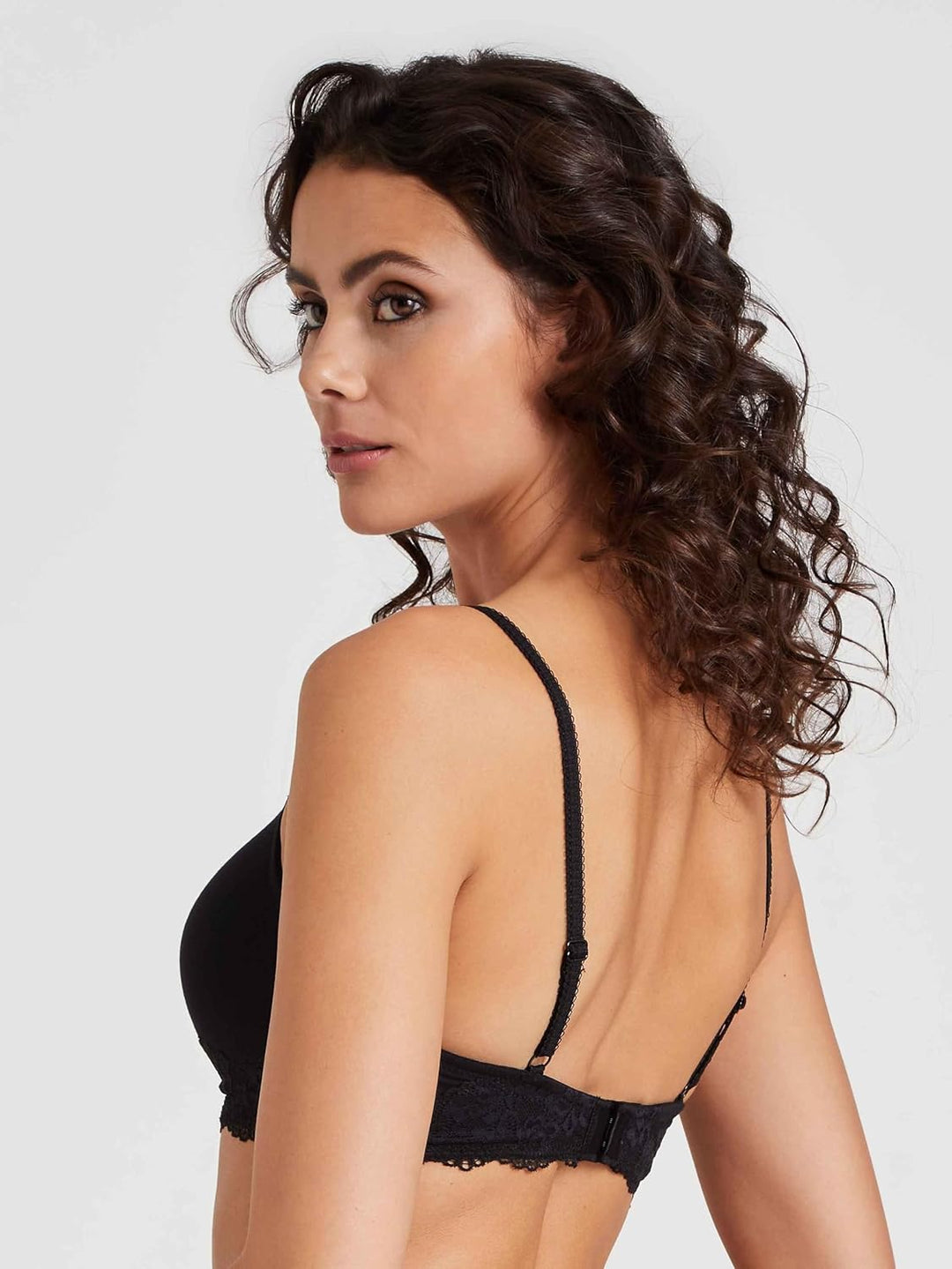 Nina von C. Romance Bügelloser Soft-BH Damen 75A Schwarz, 75A Schwarz