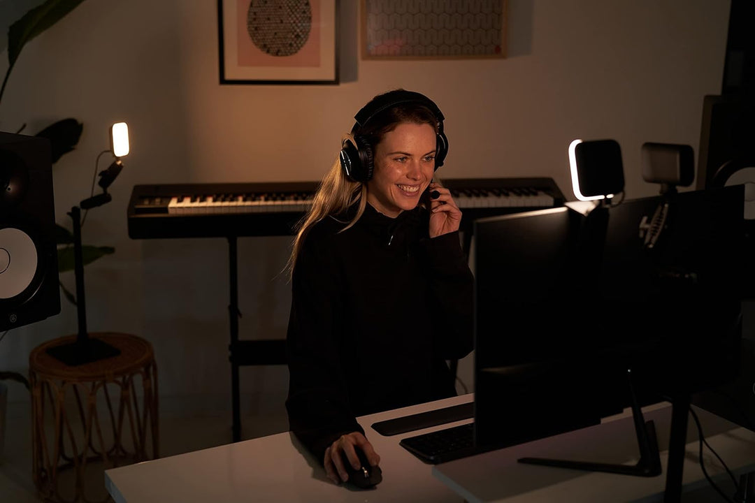 Logitech Litra Glow Premium LED Streaming-Licht mit TrueSoft - Für Videokonferenzen, Zoom-Meetings,