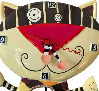 Enesco C602 Uhr, Motiv Katze mit Herz, Harz, 33 cm