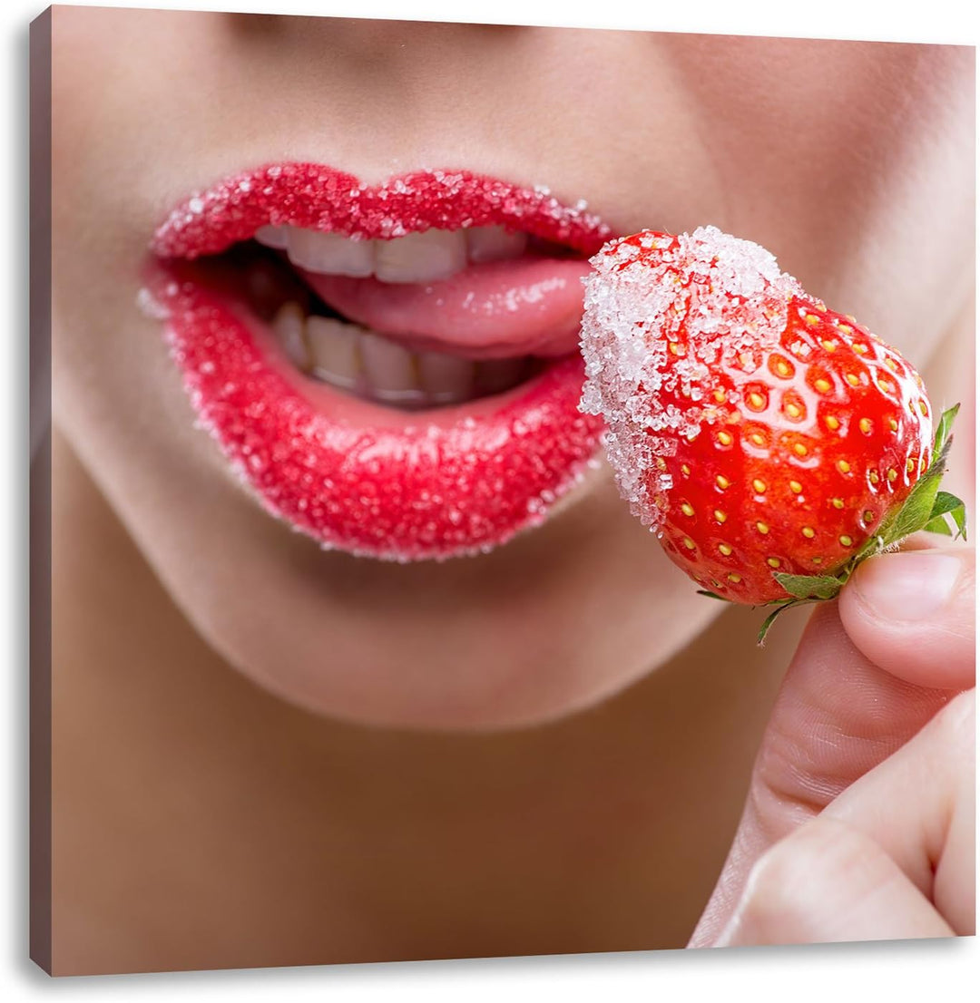 Pixxprint Erdbeere mit Zucker vor Lippen, Format: 70x70 auf Leinwand, 70x70