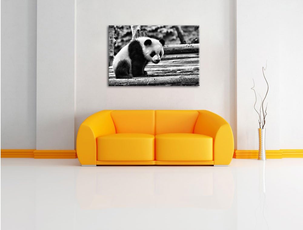 Pixxprint Panda auf Holzstämmen als Leinwandbild/Grösse: 100x70 cm/Wandbild/Kunstdruck/fertig bespan