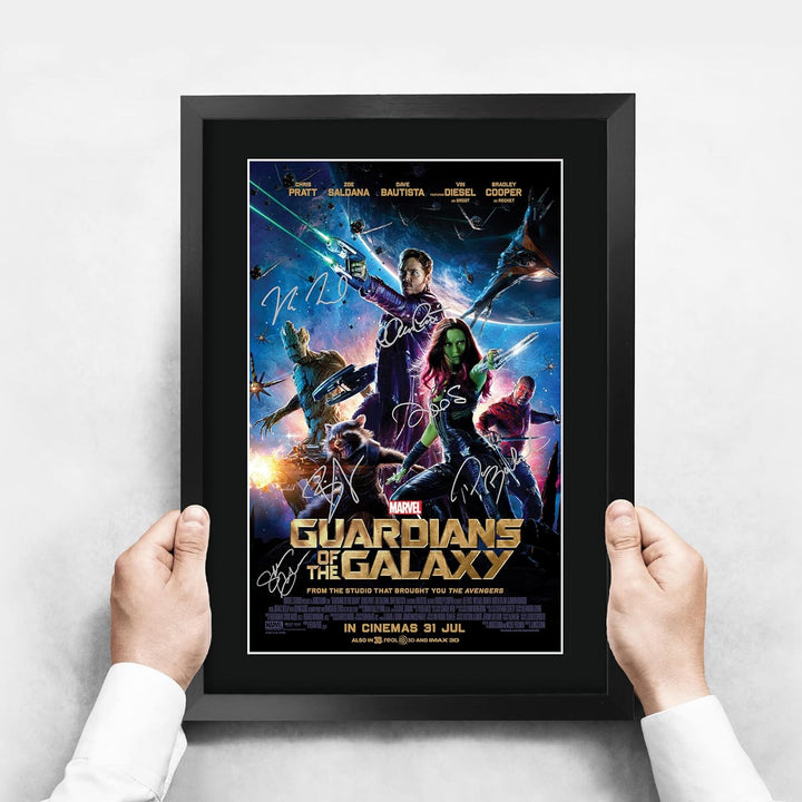 HWC Trading A3 FR Guardians of the Galaxy 1 Chris Pratt und Cast Geschenke Printed Poster Autogramm