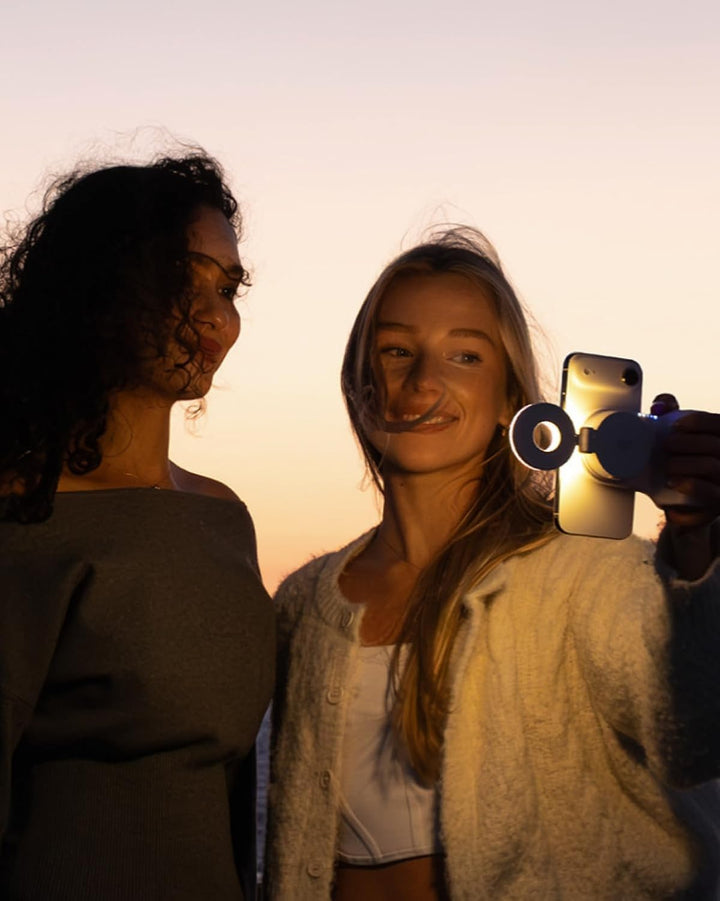 KraftGeek Magnetische Selfie Licht Kompatibel mit Magsafe, Tragbares LED Handy Licht für iPhone/Andr