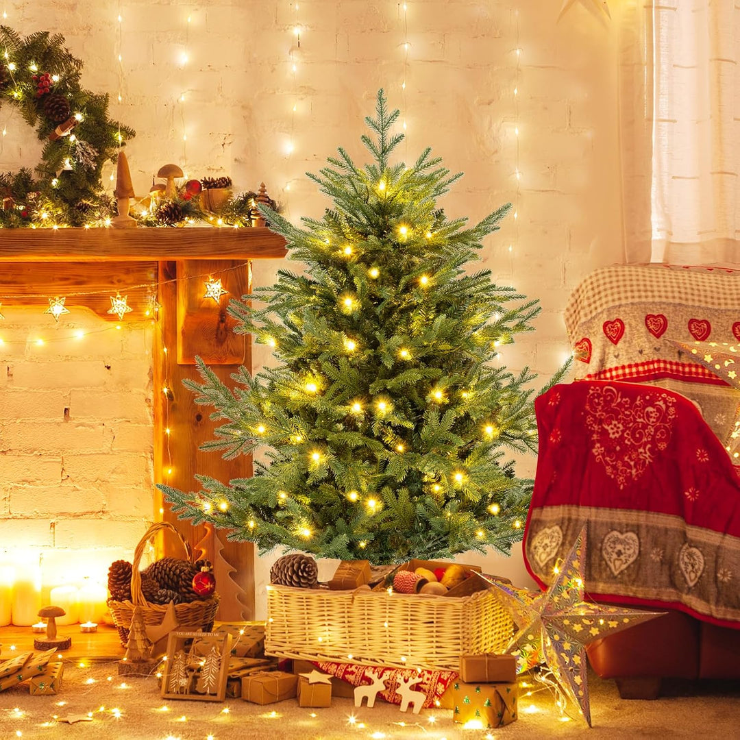 COSTWAY 135 cm Künstlicher Weihnachtsbaum mit Beleuchtung, Tannenbaum mit 160 warmweissen LED-Lichte
