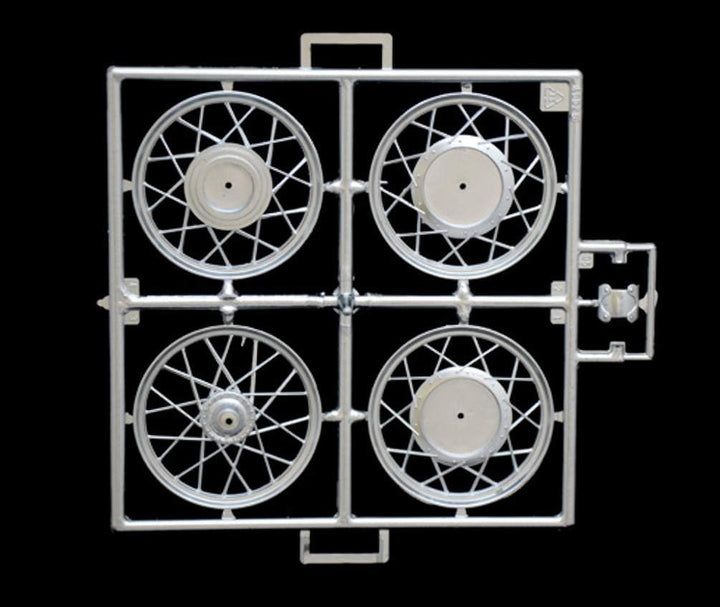 Italeri 4602 - 1:9 Norton Manx 500cc 1951