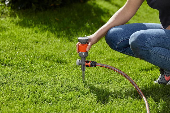 Gardena Comfort-Kreisregner Vario: Sprühregner für gleichmässige Beregnung, für Flächen bis 225m², W