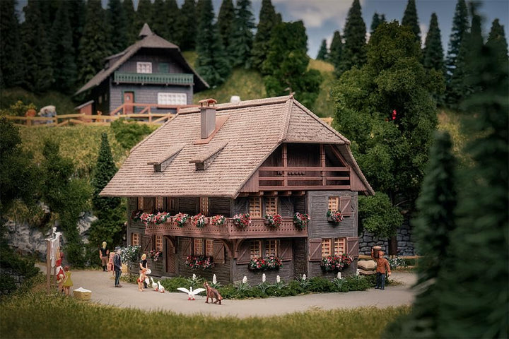 FALLER 130012 - Jubiläumsmodell Uhrenmacherhaus mit Figur - Spurweite H0