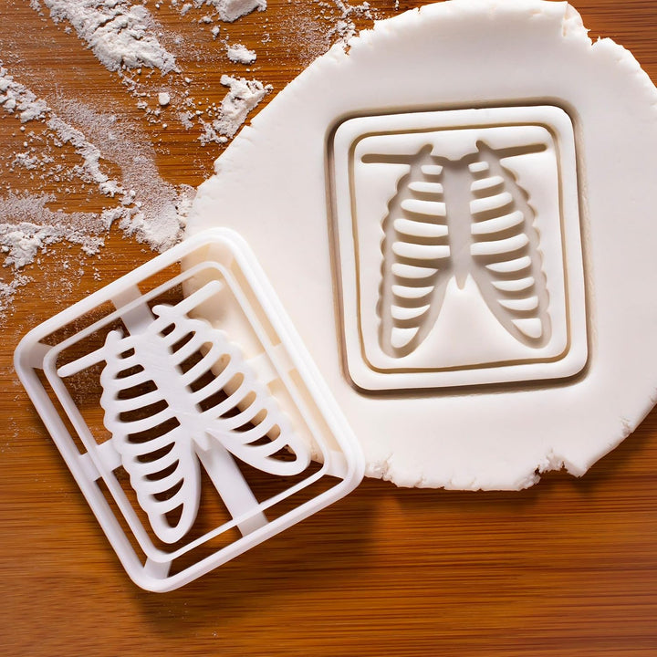 2er Set Atmungssystem Ausstechformen (Formen: Röntgenbild von Lunge und Brust), 2 Teile, Bakerlogy
