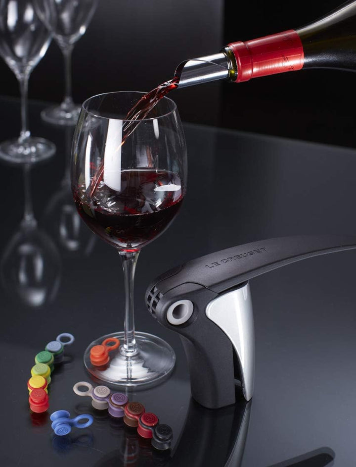 Le Creuset, Geschenkset GS-141, Wein-Accessoires, Grau/Schwarz, Metall/Silikon, Inkl. Korkenzieher L