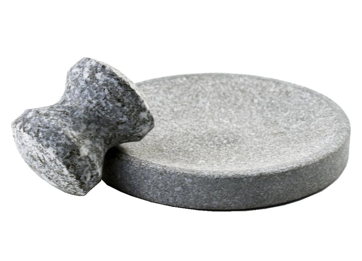 Kleine Granitmühle, Mörser und Stössel, Set mit Steinteller, für Gewürze und Salz auf Camping, primi