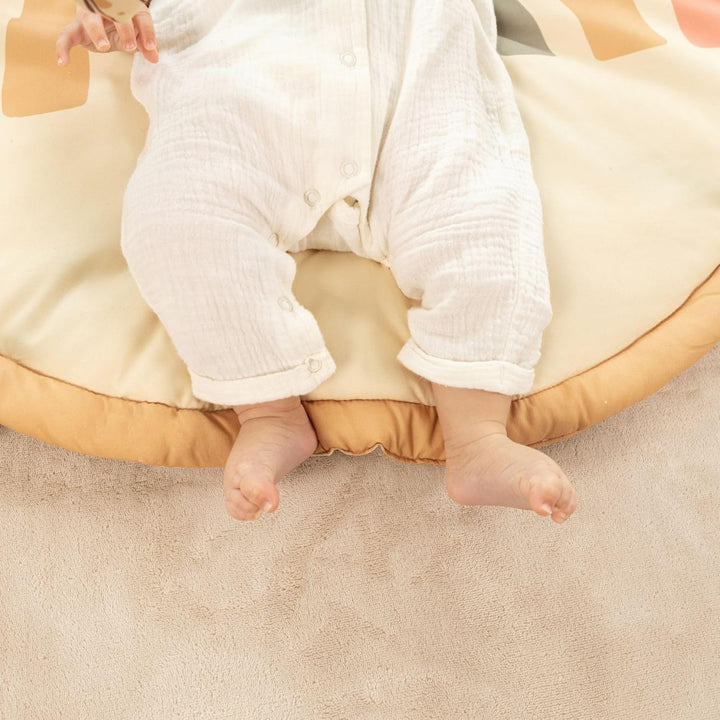 Hakuna Matte Baby Spielbogen - Extra Dicke und Weiche Krabbeldecke für Baby mit Entdeckungsspiegel u
