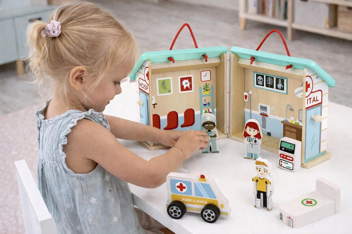 Tooky Toy Zusammenklappbares Krankenhaus aus Holz