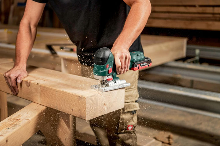 metabo Akku-Stichsäge STA 18 LTX 150 BL - 18 V, 150 mm Schnitttiefe Holz, 4 Pendelhubstufen - Brushl