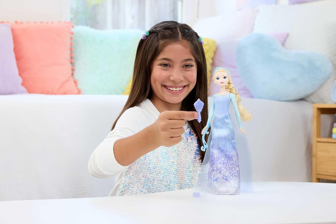 Mattel Disney Die Eiskönigin Elsa Modepuppen-Set, Spin & Reveal mit 11 Überraschungen, darunter 5 Ac