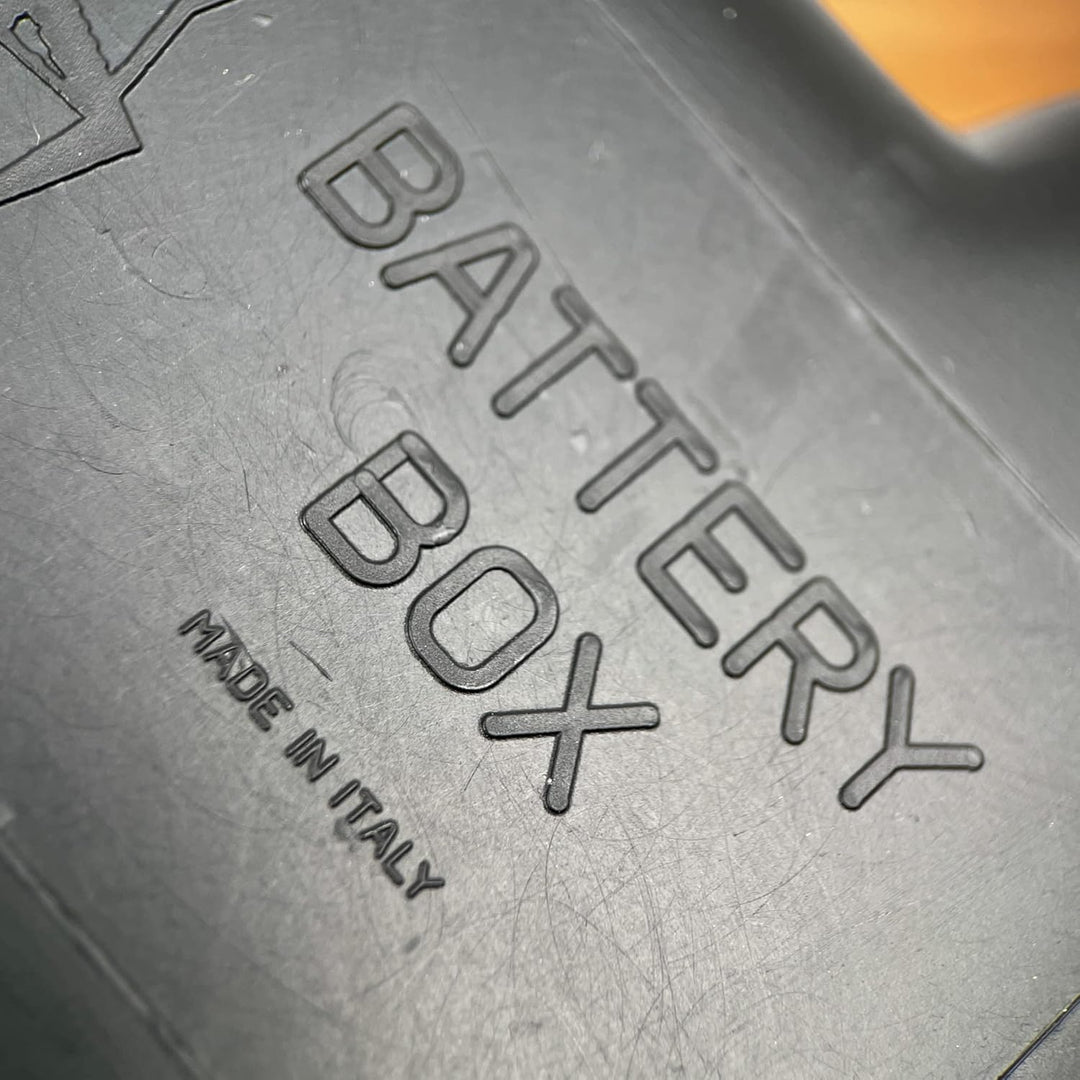 Batteriekasten max 90 A Werkzeugkasten aus Polypropylen 29 x 19 x H24 cm, Max 90 A